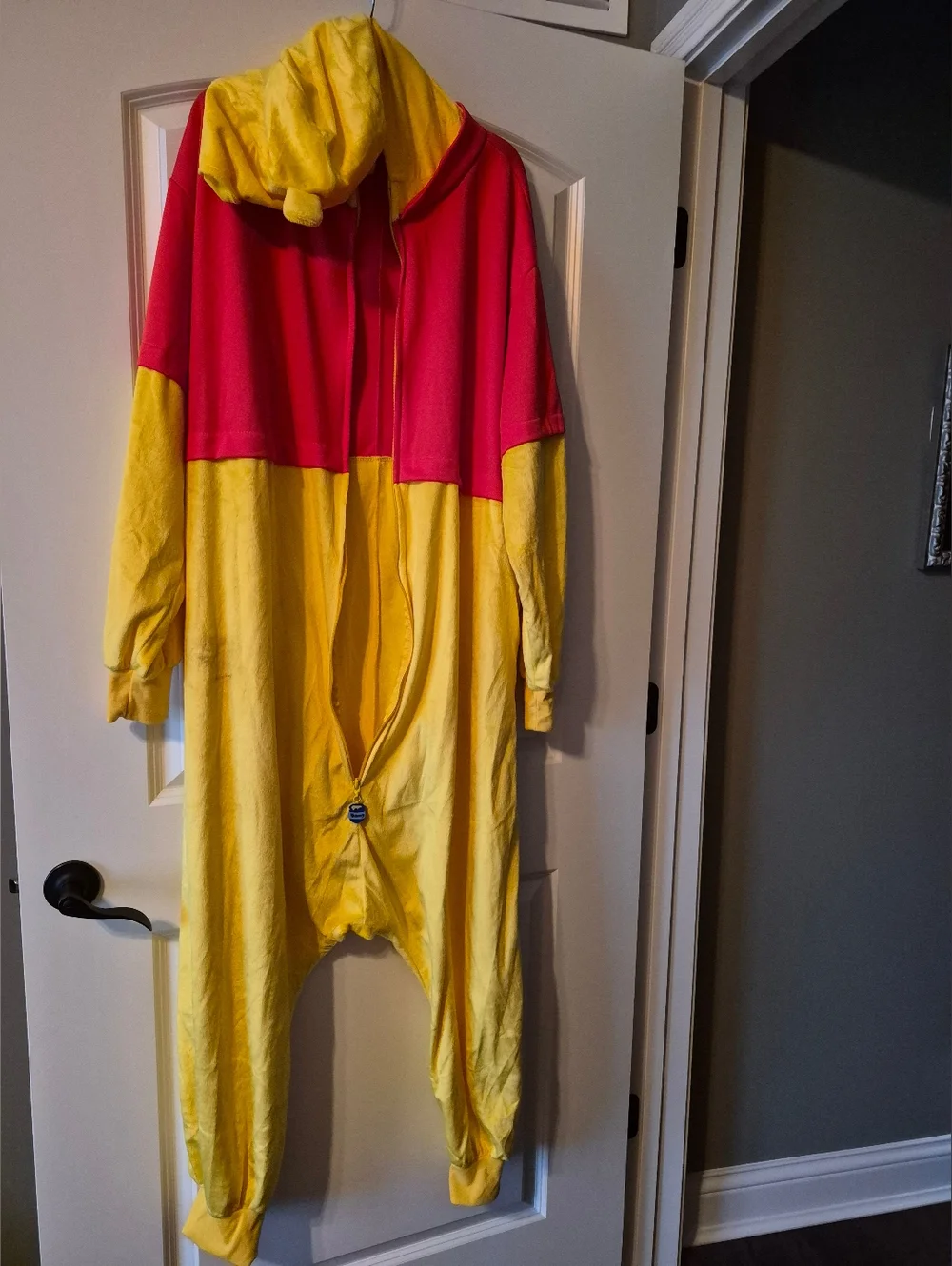 Disney Winnie the Pooh Onesie w/Hood - Picture 6 of 6